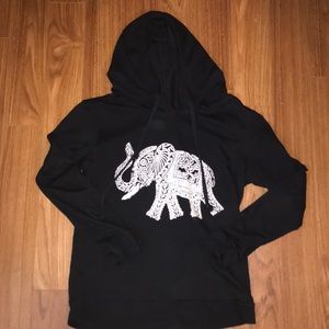 Bear Dance black long sleeve with elephant